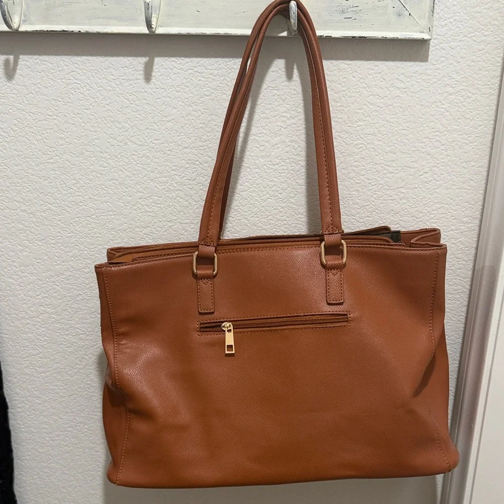 Tan Leather Tote Bag - Picture 3 of 3
